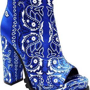 Blue Paisley bandana bardi peep toe heels chunky 💙